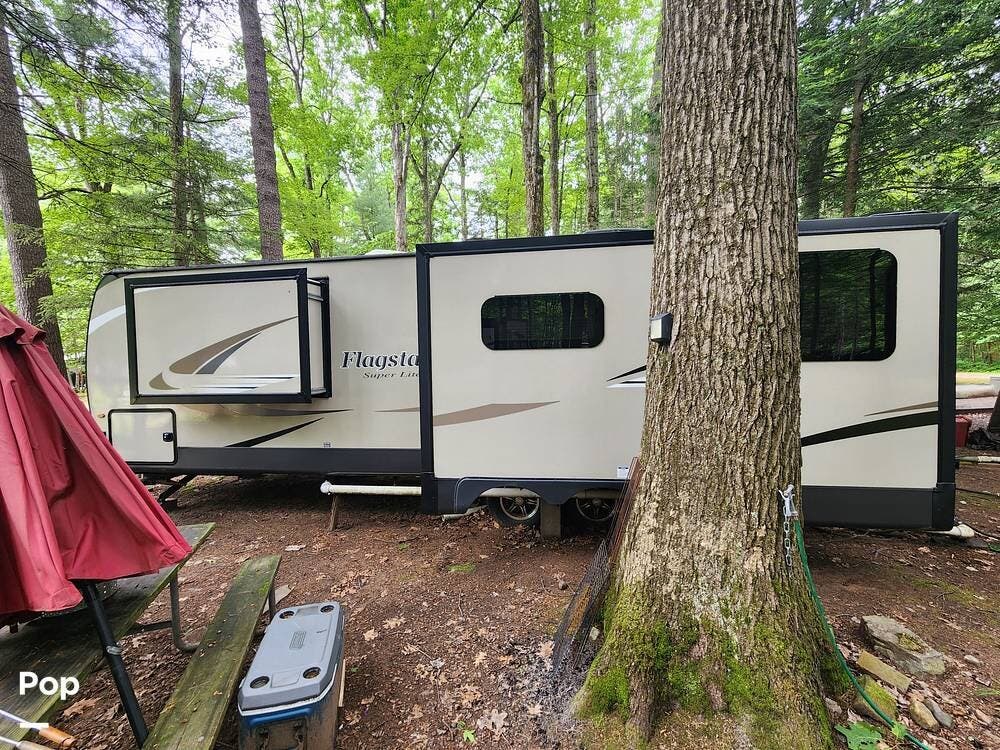 2019 Flagstaff 29RKWS by Forest River from Pop RVs in Pennellville, New York
