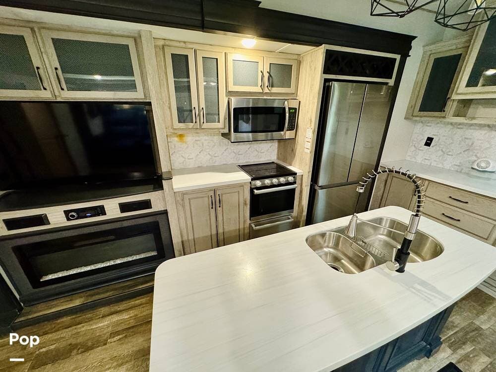2023 Avalanche 390DS by Keystone from Pop RVs in Iron Station, North Carolina