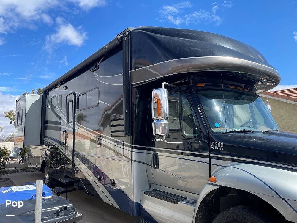 2009 SuperNova 6400 by Gulf Stream from Pop RVs in Henderson, Nevada