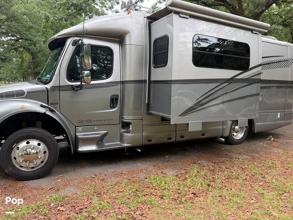 Used 2007 Dynamax Corp DynaQuest 260ST available in Hawkins, Texas