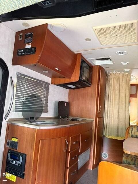 Used 2009 Fleetwood Icon 24D available in Collierville, Tennessee