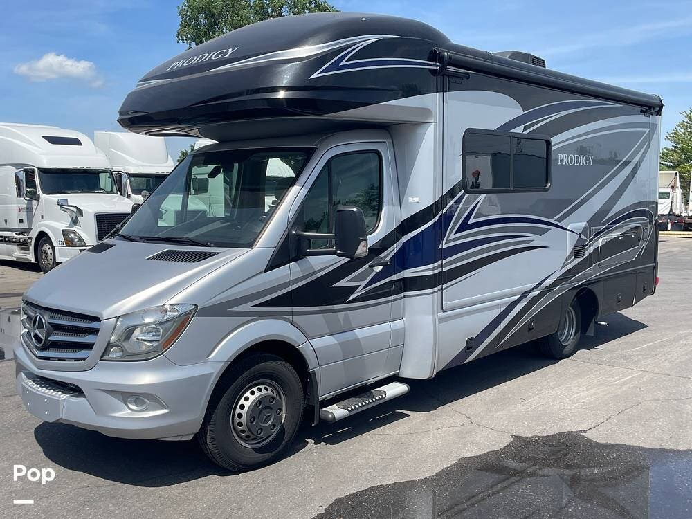 2019 Prodigy Holiday Rambler  24B by Holiday Rambler from Pop RVs in Warren, Michigan