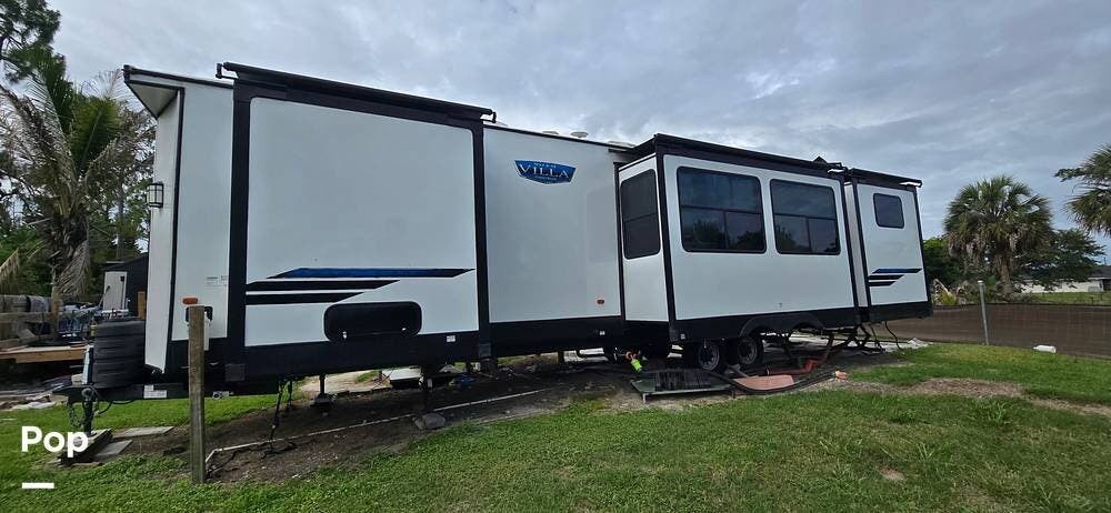 2024 Salem Villa 42QBQ-8 by Forest River from Pop RVs in Loxahatchee, Florida