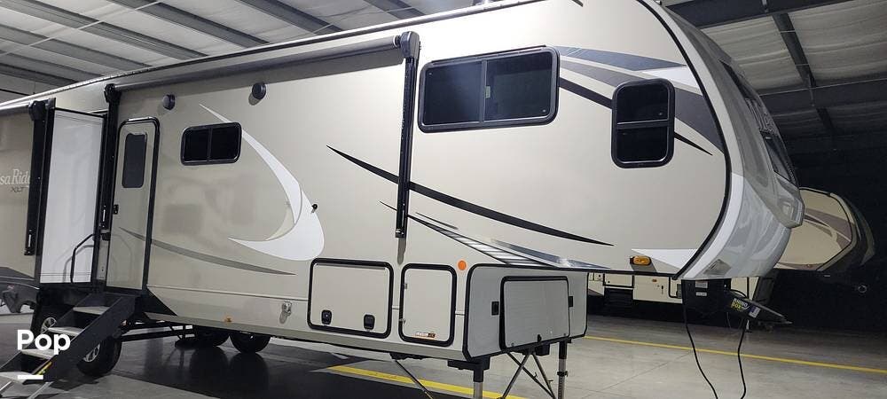 2022 Mesa Ridge 354MBH by Highland Ridge from Pop RVs in Morristown, Tennessee