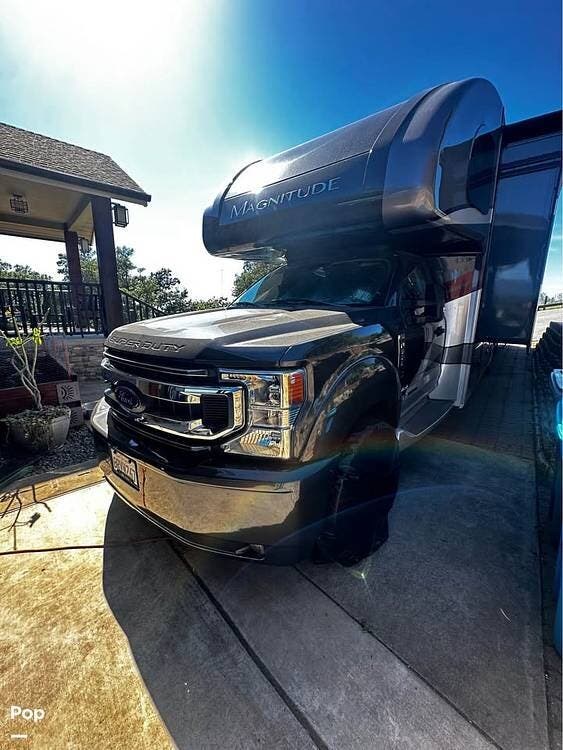 2021 Magnitude SV34 by Thor Motor Coach from Pop RVs in Santa Rosa, California