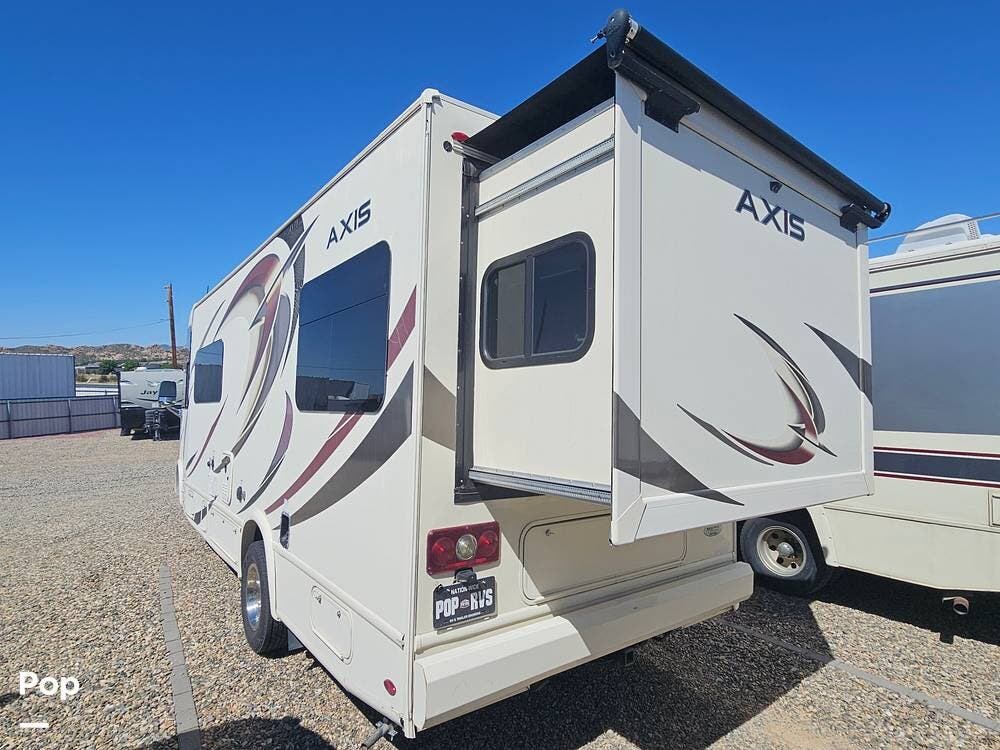 2018 Thor Motor Coach Axis 25.2 - Used Class A For Sale by Pop RVs in Prescott, Arizona features Air Conditioning, Generator, Awning, Slideout