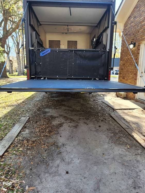 2022 Forest River XLR Boost 31QB - Used Travel Trailer For Sale by Pop RVs in Goose Creek, South Carolina features Slideout