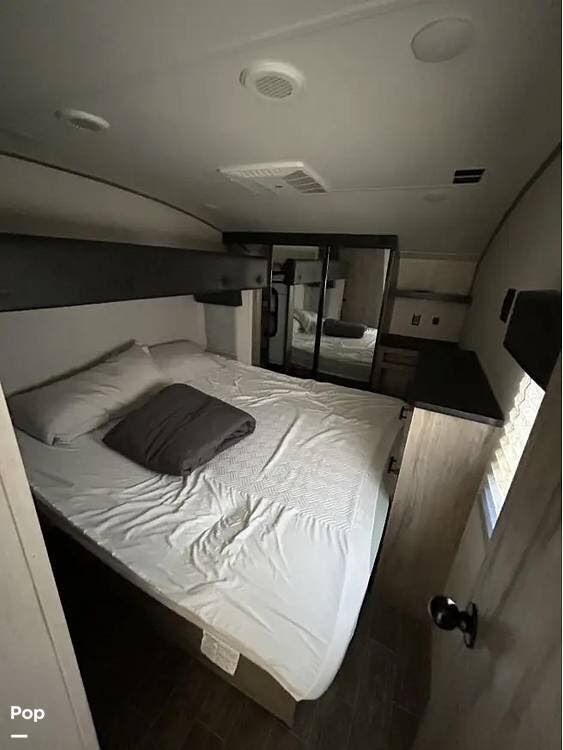 2022 Arctic Wolf 3880 SUITE by Cherokee from Pop RVs in Warsaw, Indiana