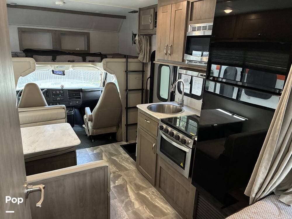 Used 2024 Gulf Stream Conquest 6237LE available in Union City, California