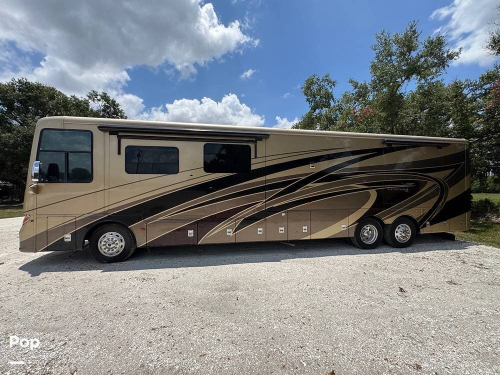 2016 Ventana 4311 by Newmar from Pop RVs in Myakka City, Florida