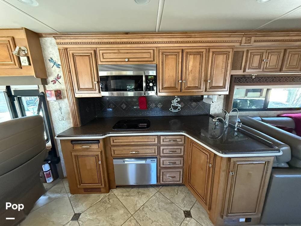 2010 Itasca Ellipse 42AD - Used Diesel Pusher For Sale by Pop RVs in Green Valley, Arizona features Leveling Jacks, Awning, Slideout, Air Conditioning, Generator