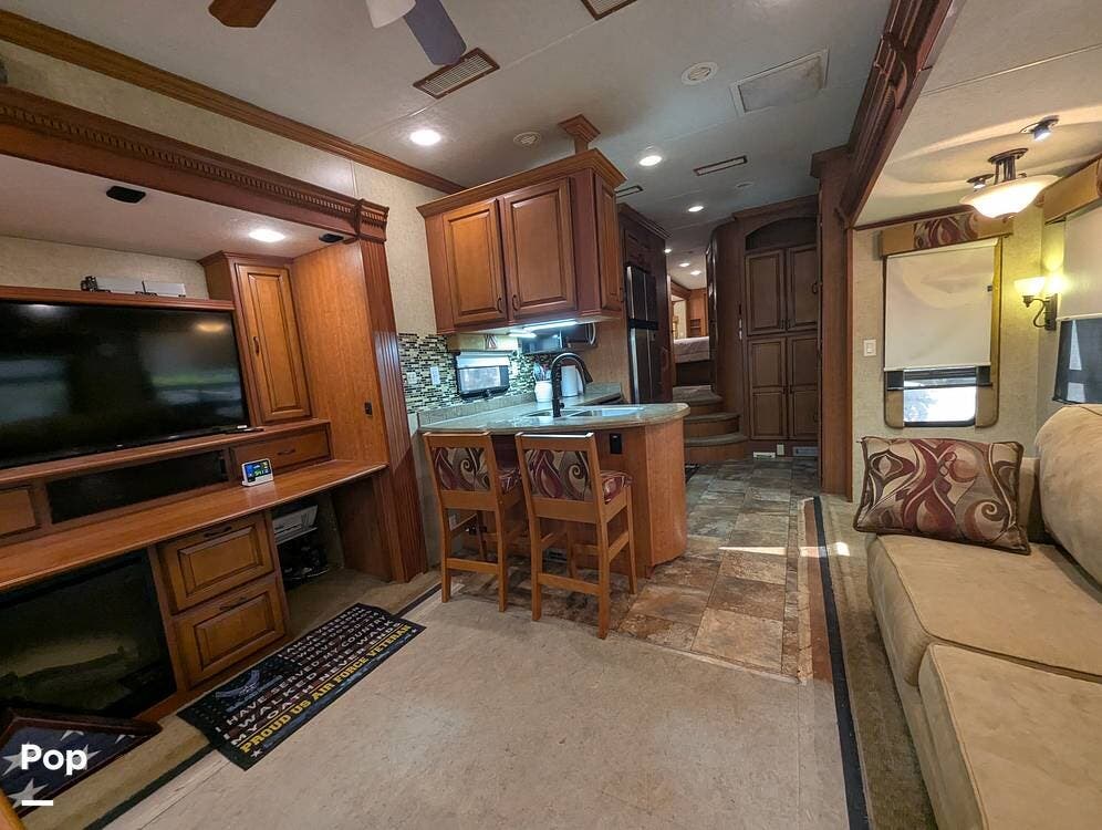 Used 2013 Nu-Wa Hitchhiker Champagne 38LKRSB available in Bradenton, Florida