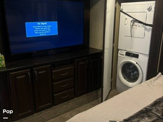 2018 Palomino 389 FL by Forest River from Pop RVs in Portales, New Mexico