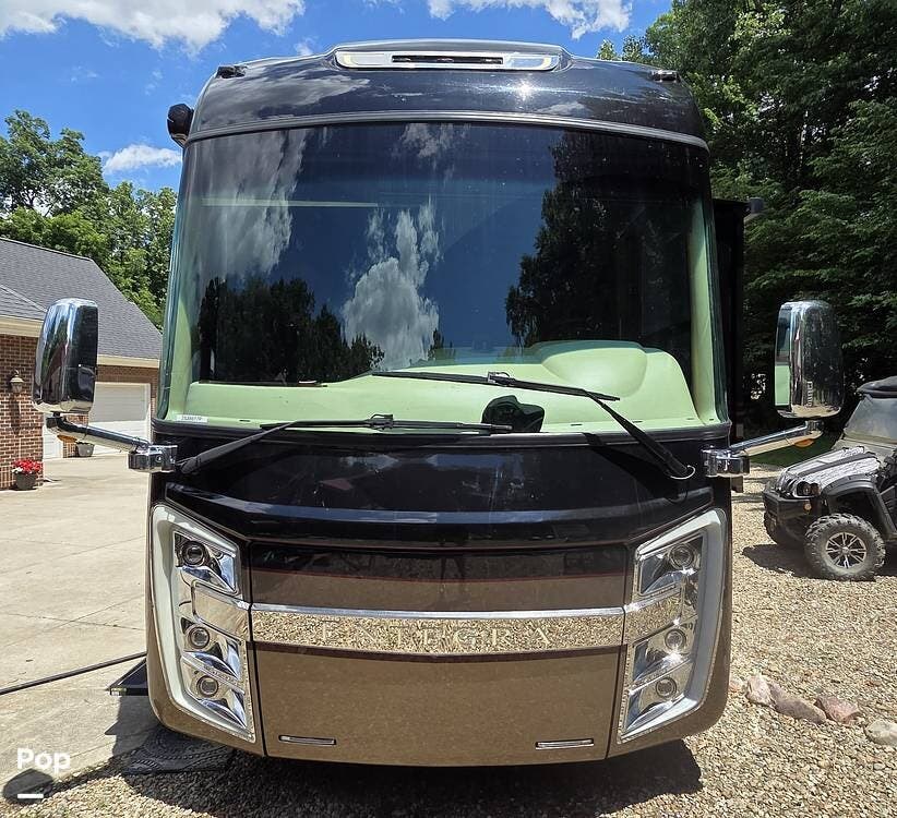 2019 Entegra Coach Anthem 44B - Used Diesel Pusher For Sale by Pop RVs in Valley City, Ohio features Air Conditioning, Slideout, Awning, Leveling Jacks, Generator