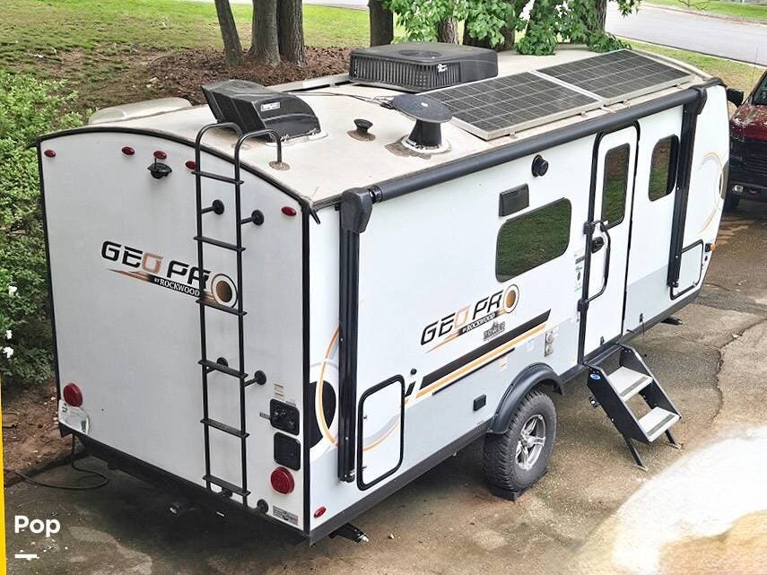 2023 Rockwood Geo Pro G20FBS - Used Travel Trailer For Sale by Pop RVs in Hiram, Georgia features Awning, Slideout, Air Conditioning