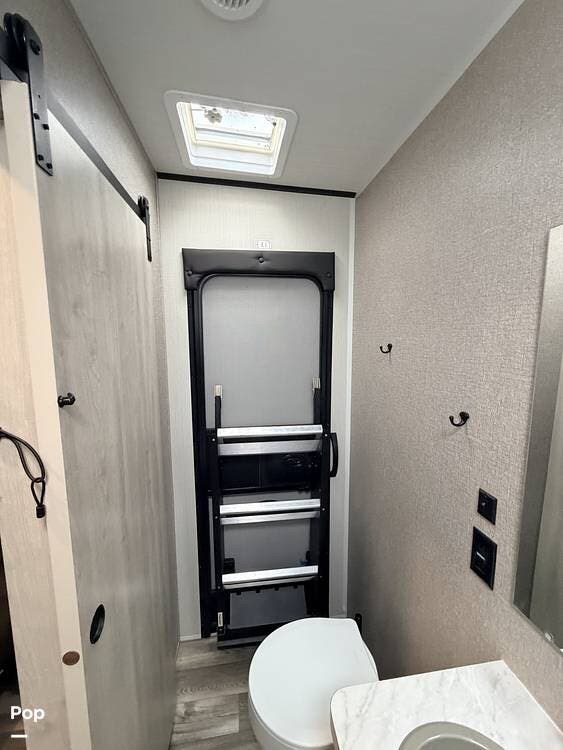 2024 Forest River Wildcat 39QB - Used Fifth Wheel For Sale by Pop RVs in Given, West Virginia features Slideout, Awning