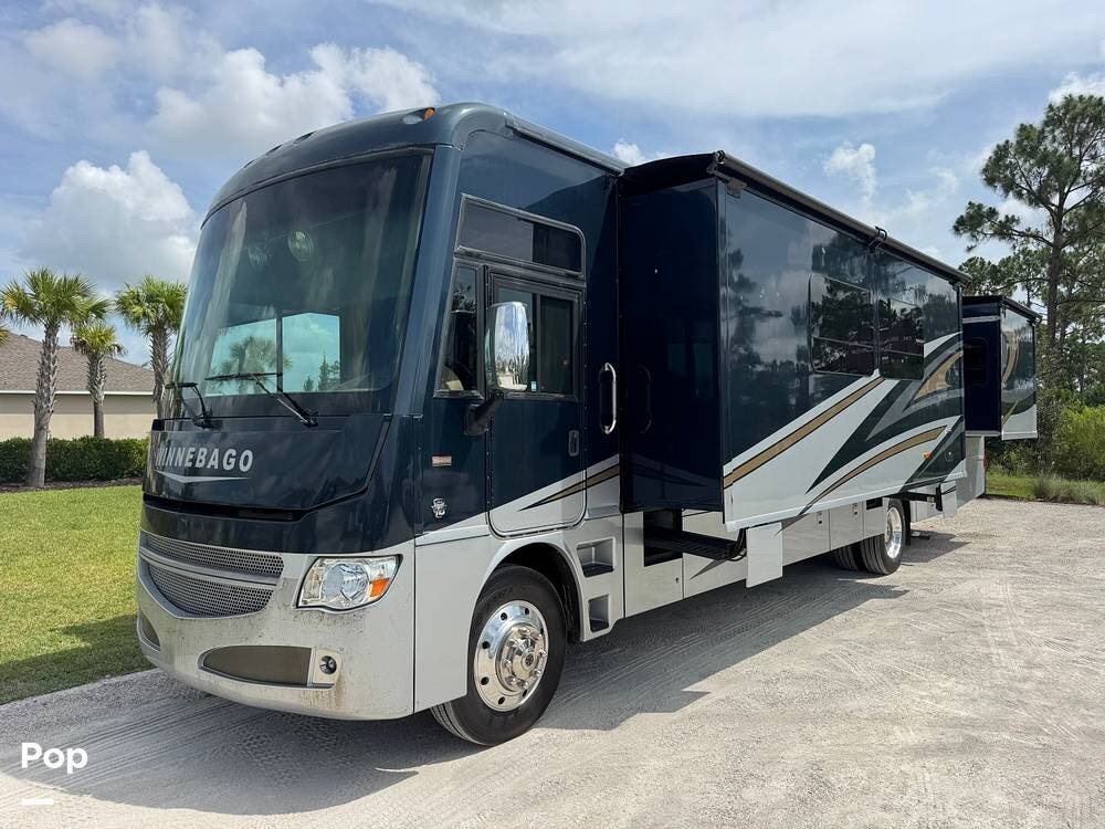 2014 Winnebago Adventurer 38Q - Used Class A For Sale by Pop RVs in Punta Gorda, Florida features Awning, Slideout, Air Conditioning, Generator, Leveling Jacks