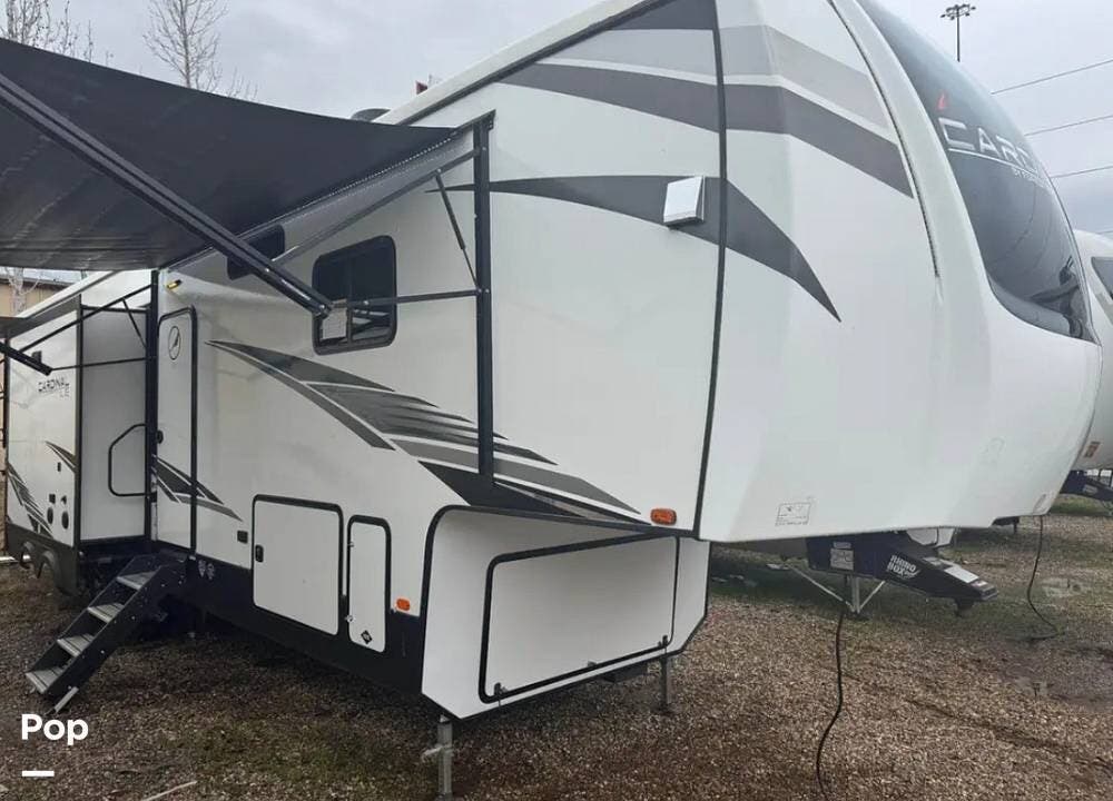 2022 Forest River Cardinal 383BHLE - Used Fifth Wheel For Sale by Pop RVs in Yatesville, Georgia features Slideout