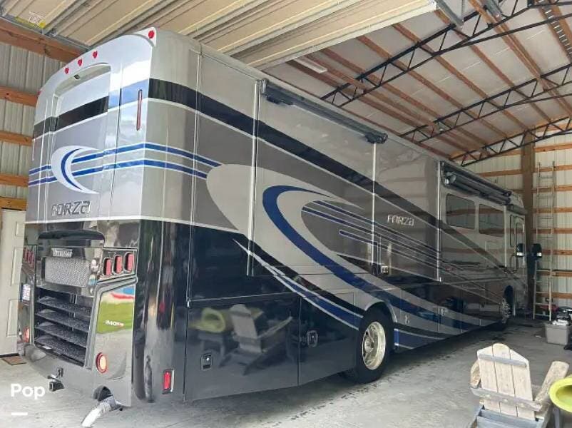 2020 Winnebago Forza 36H - Used Diesel Pusher For Sale by Pop RVs in Pace, Florida features Leveling Jacks, Awning, Slideout, Generator, Air Conditioning