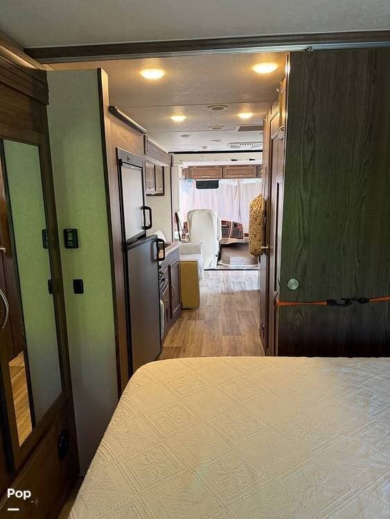 2019 Coachmen Pursuit 29SS - Used Class A For Sale by Pop RVs in Chesapeake, Virginia features Slideout, Air Conditioning, Generator