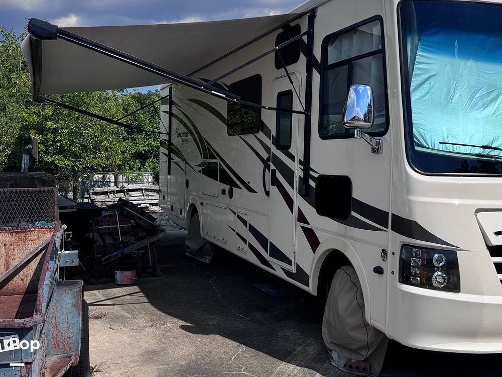 2019 Pursuit 29SS by Coachmen from Pop RVs in Chesapeake, Virginia