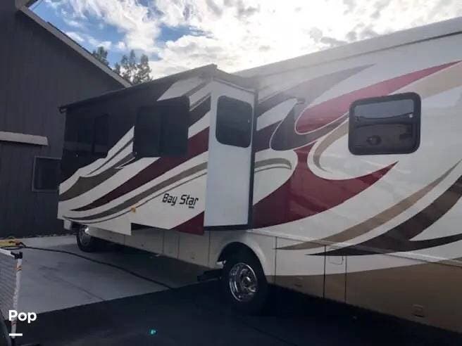 2013 Newmar Bay Star 3012 - Used Class A For Sale by Pop RVs in Casa Grande, Arizona features Slideout