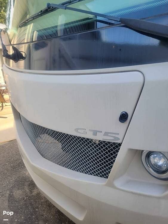 2019 Forest River Georgetown 5 Series Gt5 31L - Used Class A For Sale by Pop RVs in Centereach, New York features Slideout