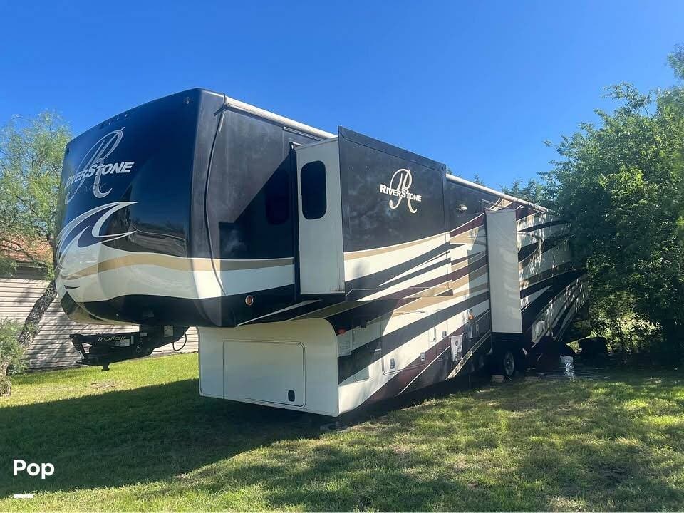 2017 Forest River RiverStone Legacy 38MB - Used Fifth Wheel For Sale by Pop RVs in Weatherford, Texas features Slideout