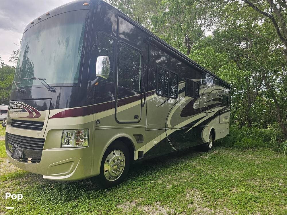 2015 Tiffin Allegro Open Road 35QBA - Used Class A For Sale by Pop RVs in Des Moines, Iowa features Slideout, Awning, Generator, Leveling Jacks, Air Conditioning