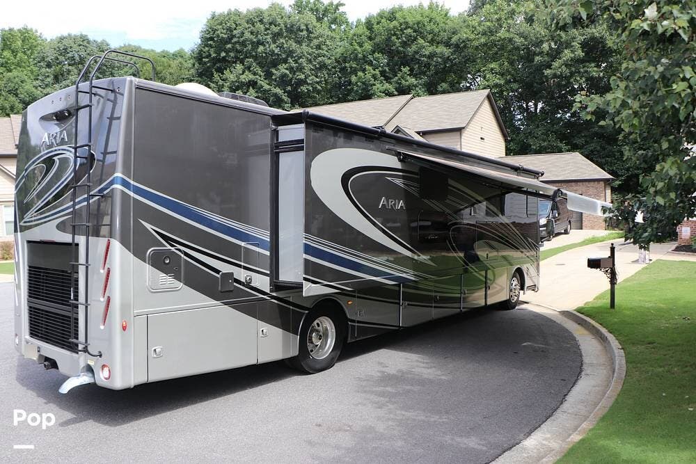 2022 Thor Motor Coach Aria 4000 - Used Diesel Pusher For Sale by Pop RVs in Gainesville, Georgia features Generator, Air Conditioning, Leveling Jacks, Slideout, Awning