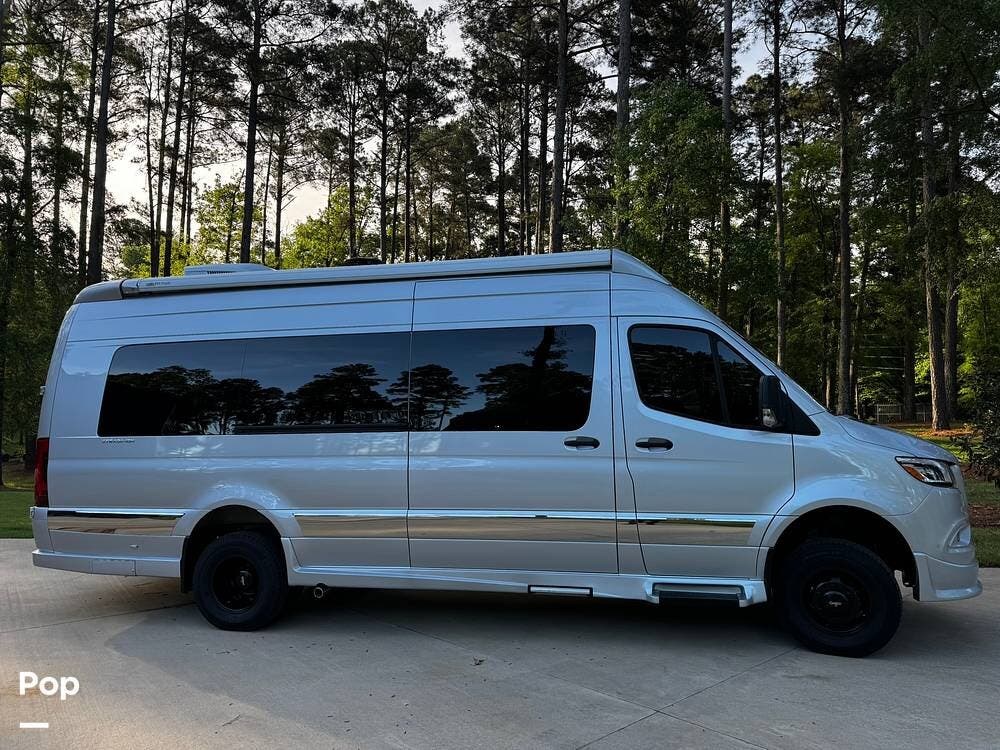 2025 Miscellaneous Strada-ion by Grech Lounge AWD - Used Class B For Sale by Pop RVs in Benton, Louisiana features Awning, Air Conditioning