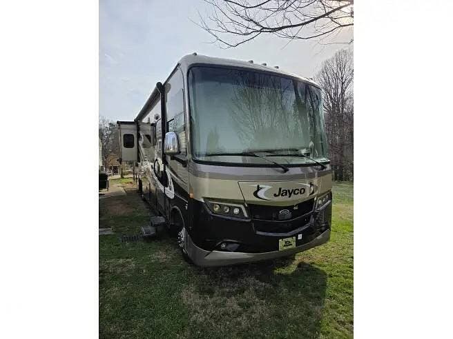 2018 Jayco Precept 33U - Used Class A For Sale by Pop RVs in China Grove, North Carolina features Slideout