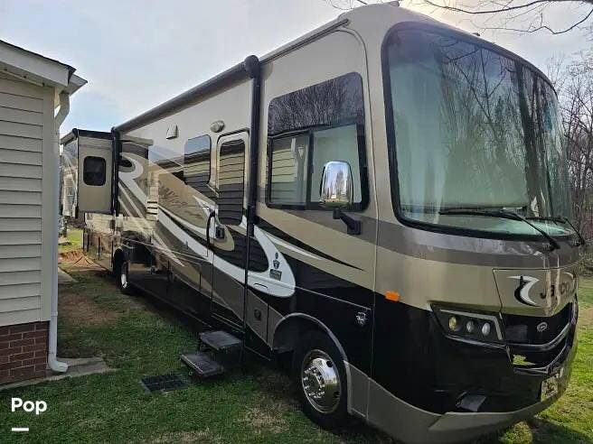 2018 Precept 33U by Jayco from Pop RVs in China Grove, North Carolina