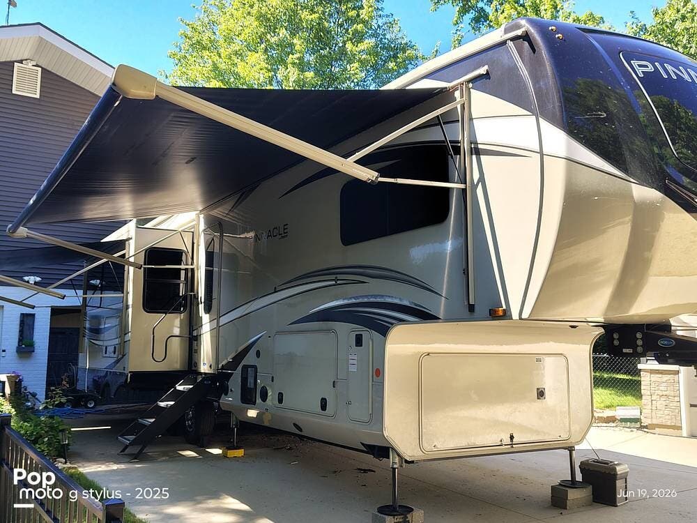 Used 2022 Jayco Pinnacle 36SSWS available in Bloomingdale, Michigan