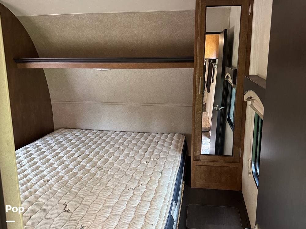 2018 Shockwave 24RQGMX by Forest River from Pop RVs in Georgetown, Texas