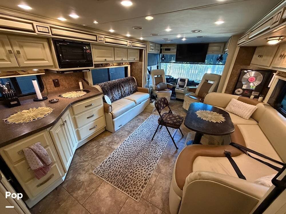 2011 Allegro Breeze 32BR by Tiffin from Pop RVs in Nashville, Tennessee