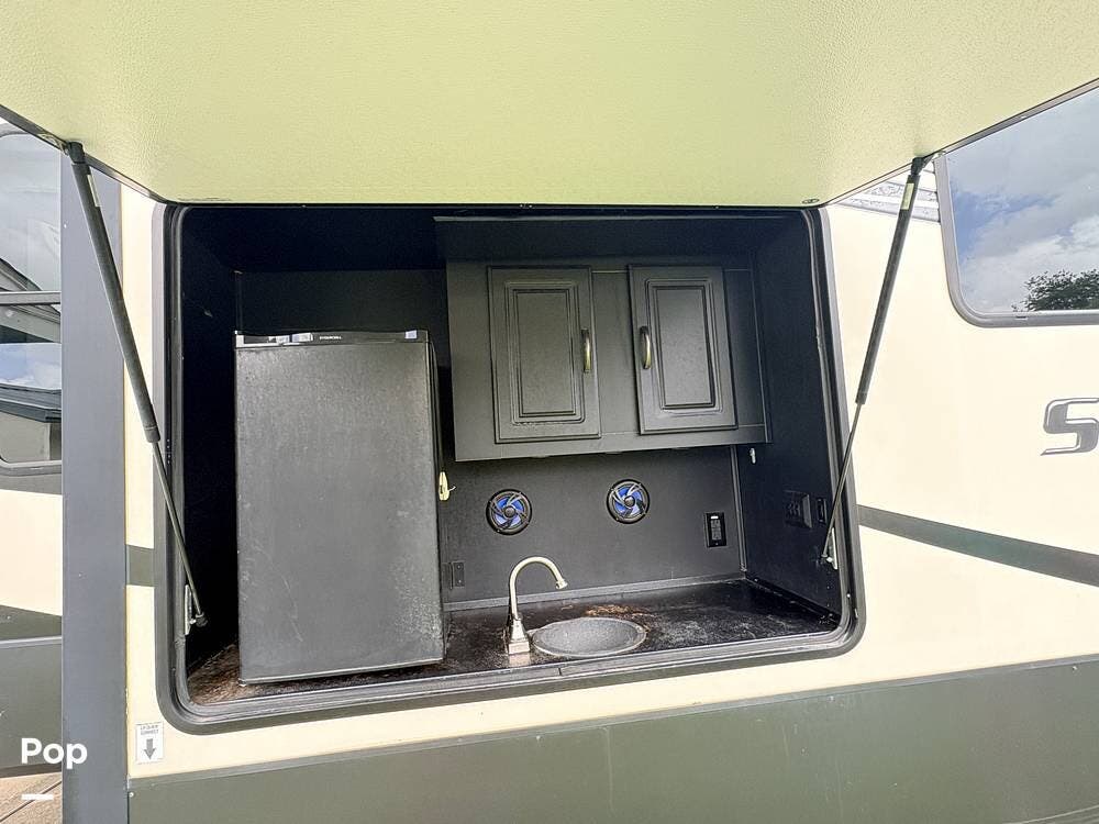 Used 2019 Forest River Sierra 378FB available in Aransas Pass, Texas