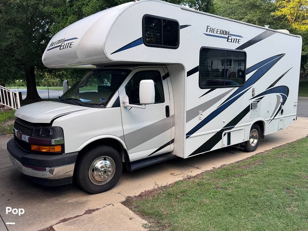2021 Freedom Elite 22HE by Thor Motor Coach from Pop RVs in Suffolk, Virginia
