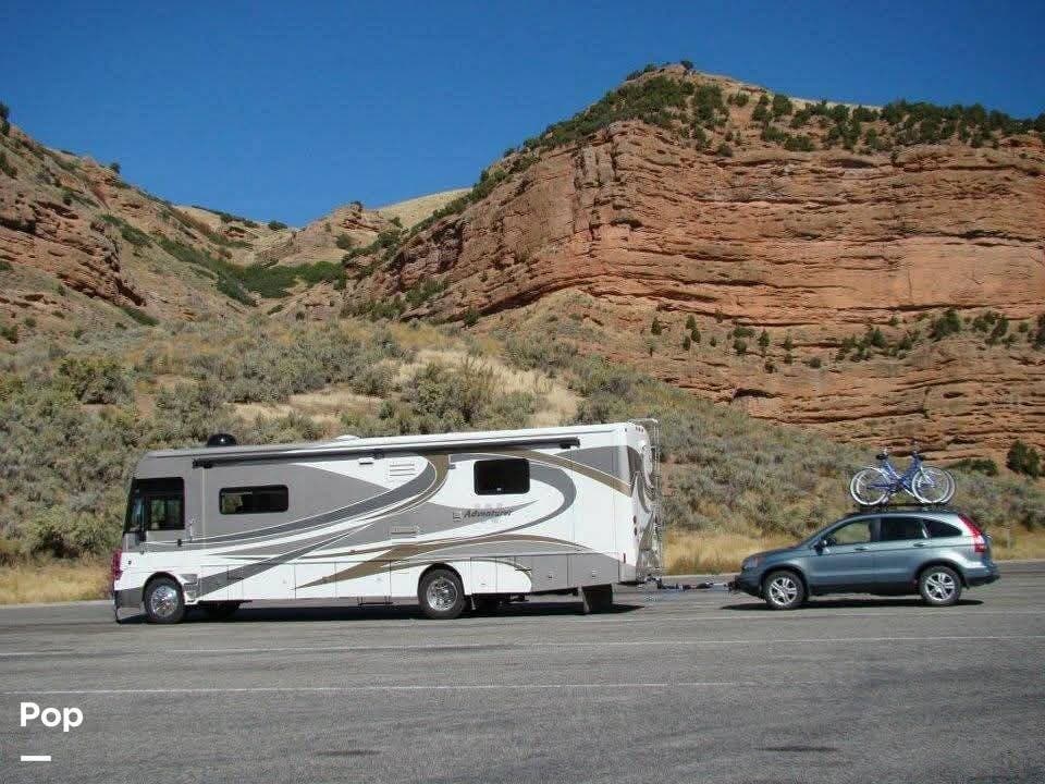 2011 Winnebago Adventurer 35P - Used Class A For Sale by Pop RVs in Palmview, Texas features Slideout