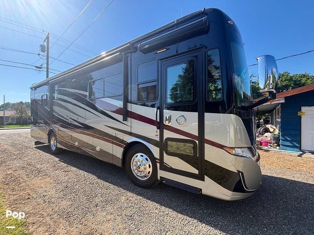 2018 Tiffin Allegro Red 33AA - Used Diesel Pusher For Sale by Pop RVs in Woodland, Washington features Generator, Slideout, Awning, Leveling Jacks, Air Conditioning
