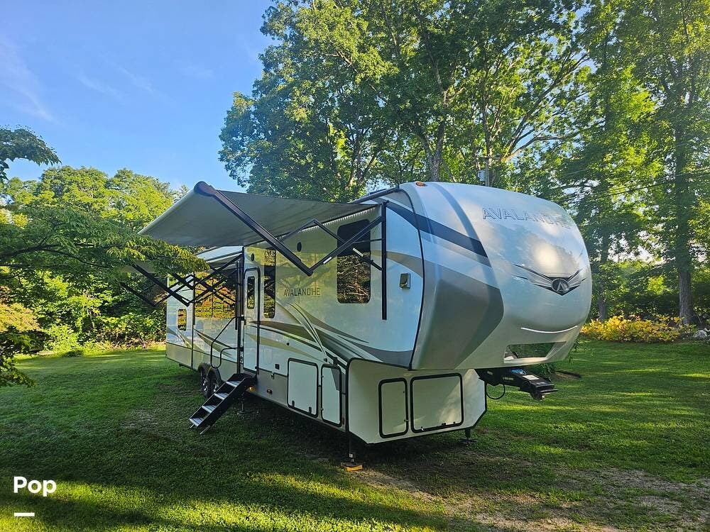 Used 2022 Keystone Avalanche 390 DS available in Coventry, Connecticut