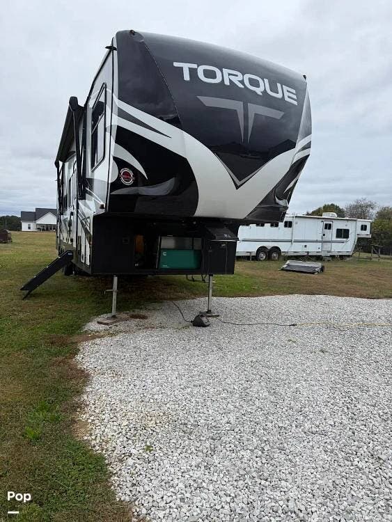 2022 Heartland Torque 371 - Used Toy Hauler For Sale by Pop RVs in Winchester, Tennessee features Slideout, Air Conditioning, Generator, Awning, Leveling Jacks
