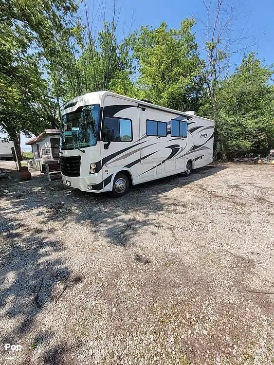 2018 Forest River FR3 30DS - Used Class A For Sale by Pop RVs in Marblehead, Ohio features Awning, Air Conditioning, Slideout, Generator, Leveling Jacks