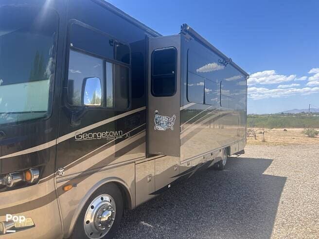 2016 Forest River Georgetown XL 360DS - Used Class A For Sale by Pop RVs in Hereford, Arizona features Slideout, Leveling Jacks, Air Conditioning, Awning, Generator