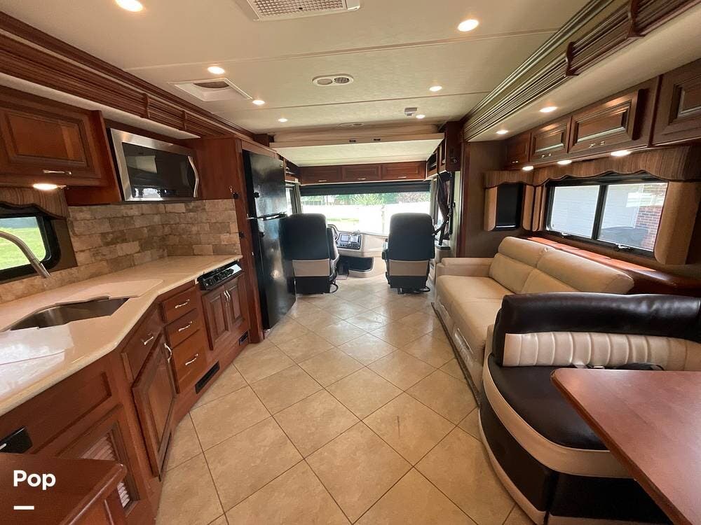 2016 Holiday Rambler Ambassador 38DBT - Used Diesel Pusher For Sale by Pop RVs in Easley, South Carolina features Leveling Jacks, Generator, Air Conditioning, Awning, Slideout