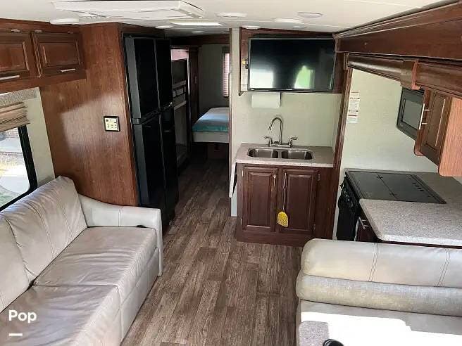 2018 FR3 32DS by Forest River from Pop RVs in East Peoria, Illinois
