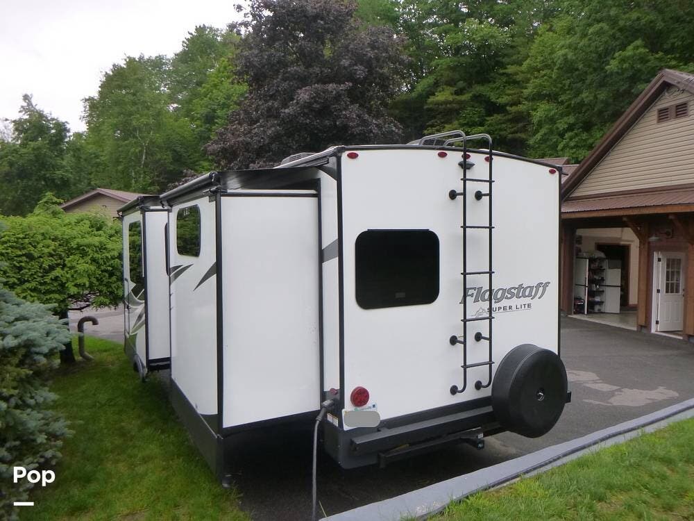 Used 2024 Forest River Flagstaff Super Lite 26BHW available in North Woodstock, New Hampshire