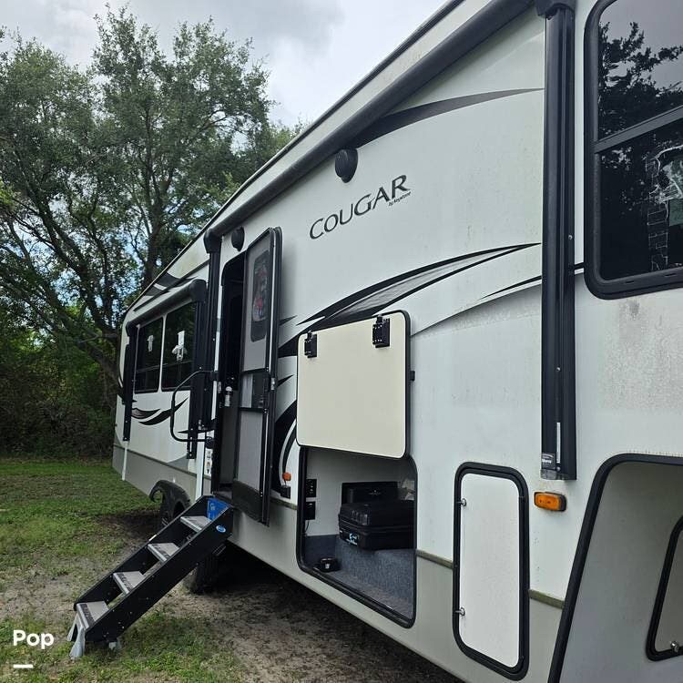 2021 Cougar 315RLS by Keystone from Pop RVs in Miami, Florida