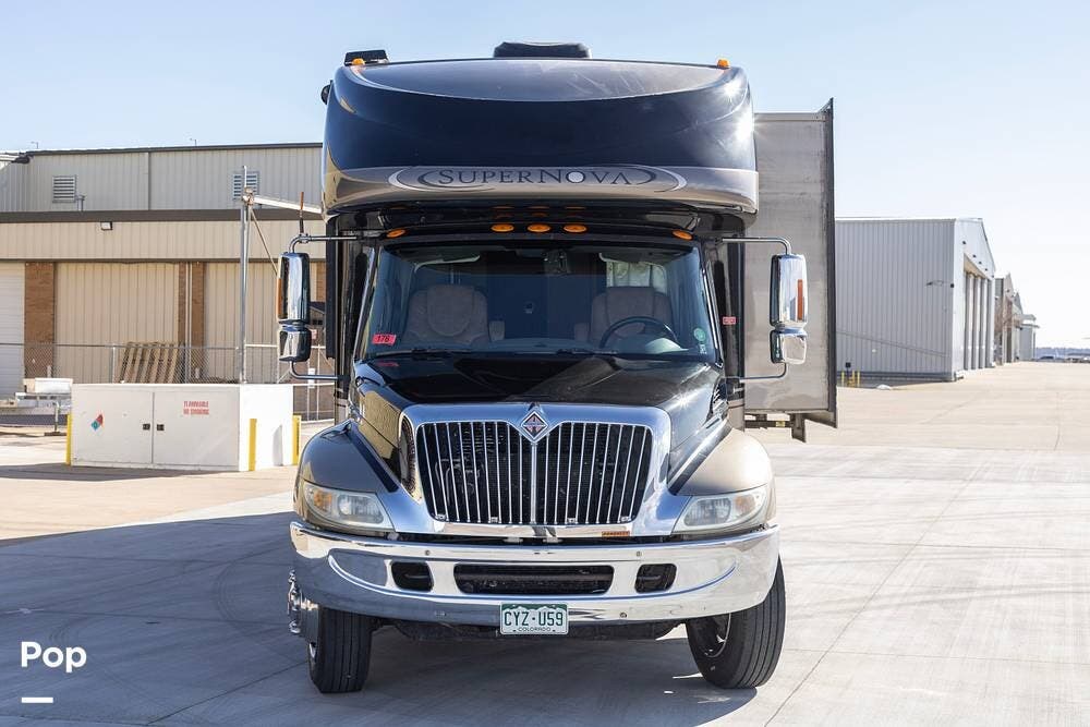 2008 Conquest Super Nova 6400 by Gulf Stream from Pop RVs in Broomfield, Colorado
