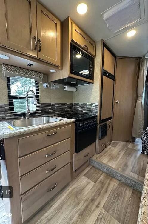 Used 2018 Thor Motor Coach Freedom Elite 22FE available in Las Vegas, Nevada